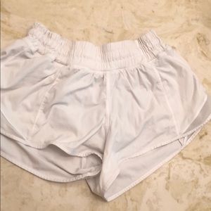Lululemon white athletic shorts (size XS)